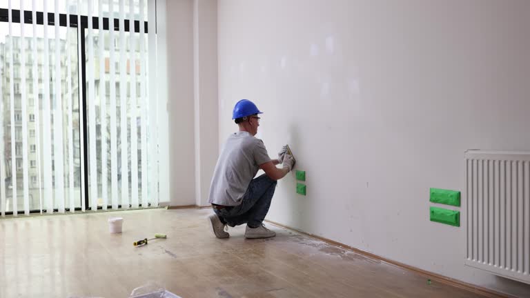 Best Drywall Crack Repair  in Brentwood, NY